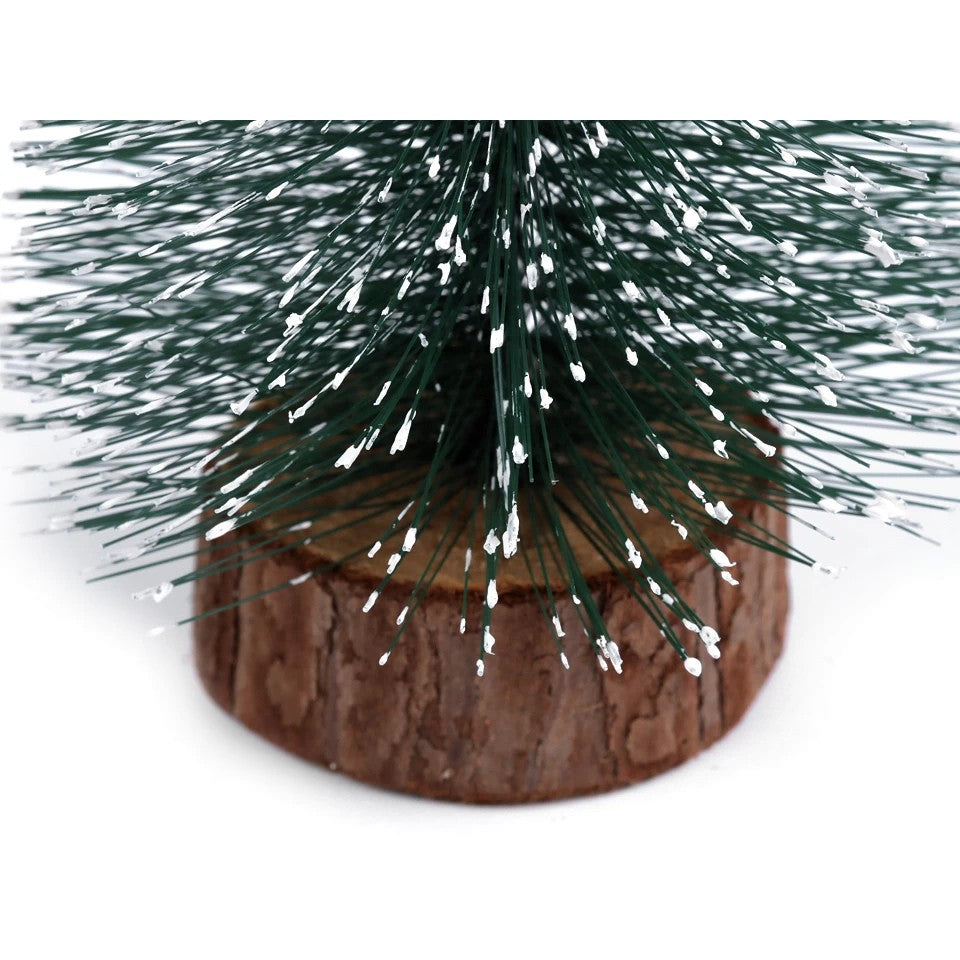 Brad Artificial De Craciun Miniatură, Ornament Masa Cu Aspect Nins, Decoratiune Iarna Handmade, Suport Lemn, Inaltime 25 cm, Argintiu