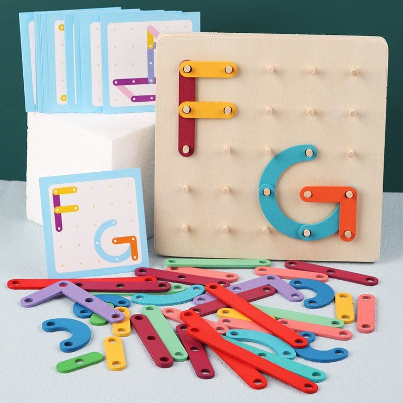 Jucarie Montessori Pegboard, Puzzle Educativ din Lemn pentru Invatare Litere si Forme, Include 20 Cartonase si 42 Piese Colorate, 17.8 x 17.8 x 1.5 cm, Multicolor