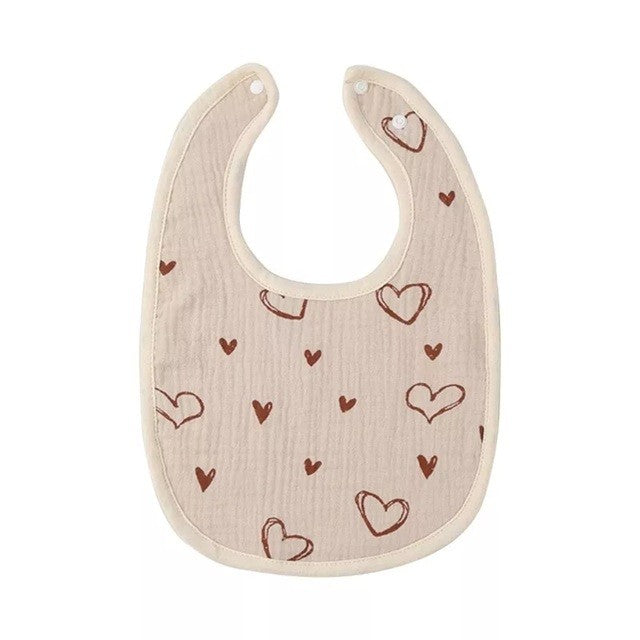 Baveta Bebelusi in Forma de U, Protectie Impermeabila si Absorbanta, 100% Bumbac cu 4 Straturi, Inchidere cu Capse, Model Inimi, 21x30 cm, Bej