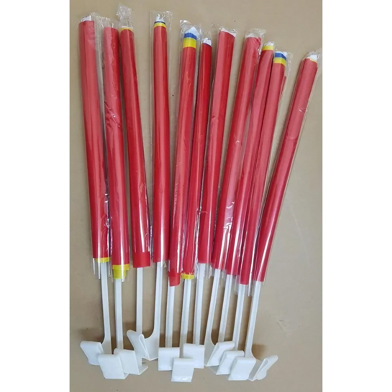 Set 1000 Steaguri Romania Tricolor Auto, Drapel cu Suport pentru Geam Masina, Poliester si Plastic, 45 x 30 cm, Multicolor