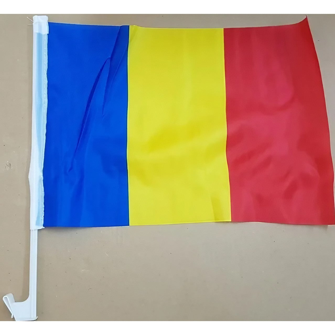 Set 1000 Steaguri Romania Tricolor Auto, Drapel cu Suport pentru Geam Masina, Poliester si Plastic, 45 x 30 cm, Multicolor