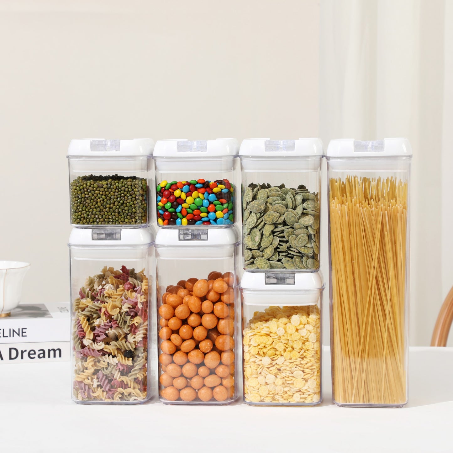 Set 7 Recipiente Depozitare Alimente, Inchidere Ermetica si Design Stivuibil, Plastic Transparent, Capace Albe, 0.5L - 1.9L