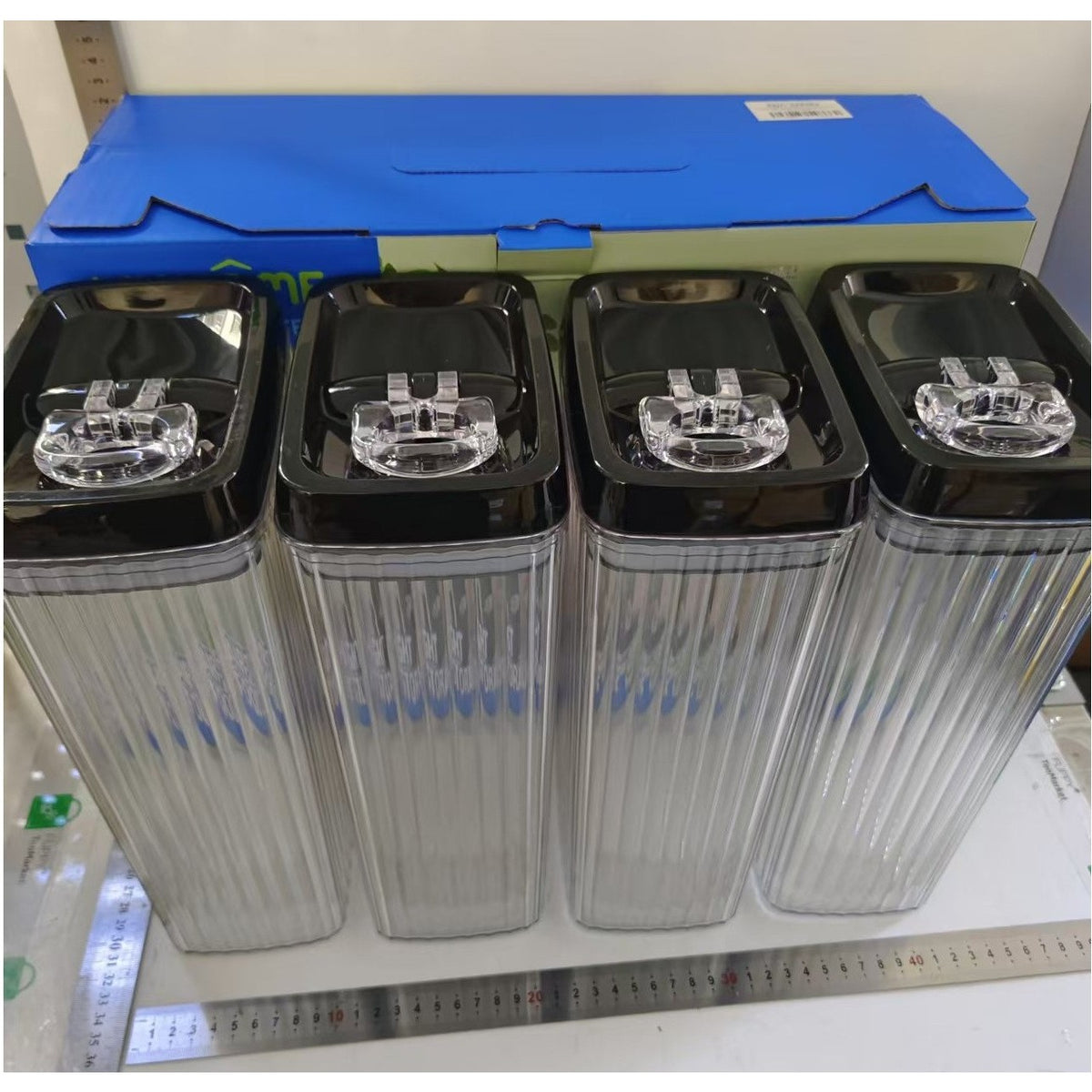 Set 4 Recipiente Depozitare Alimente, Inchidere Ermetica cu Silicon si Maner, Plastic PP si PET, 4 x 3.3 l, Transparent