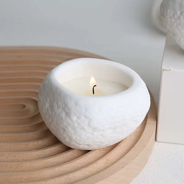 Lumânare Parfumată Pentru Aromaterapie, Model Abstract Modern, Fabricată Manual Din Ceară De Soia Și Ipsos, Aroma Amber Moss, 8 x 5.5 x 6 cm, Alb, 200 g