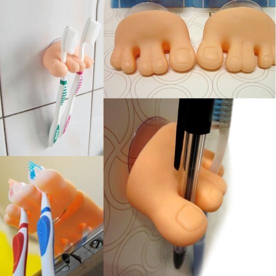 Suport de Baie Multifunctional pentru Periute de Dinti si Cabluri, Montare cu Ventuza fara Gaurire, Design Forma de Picior, Material PVC, 4 x 6.5 cm, Crem