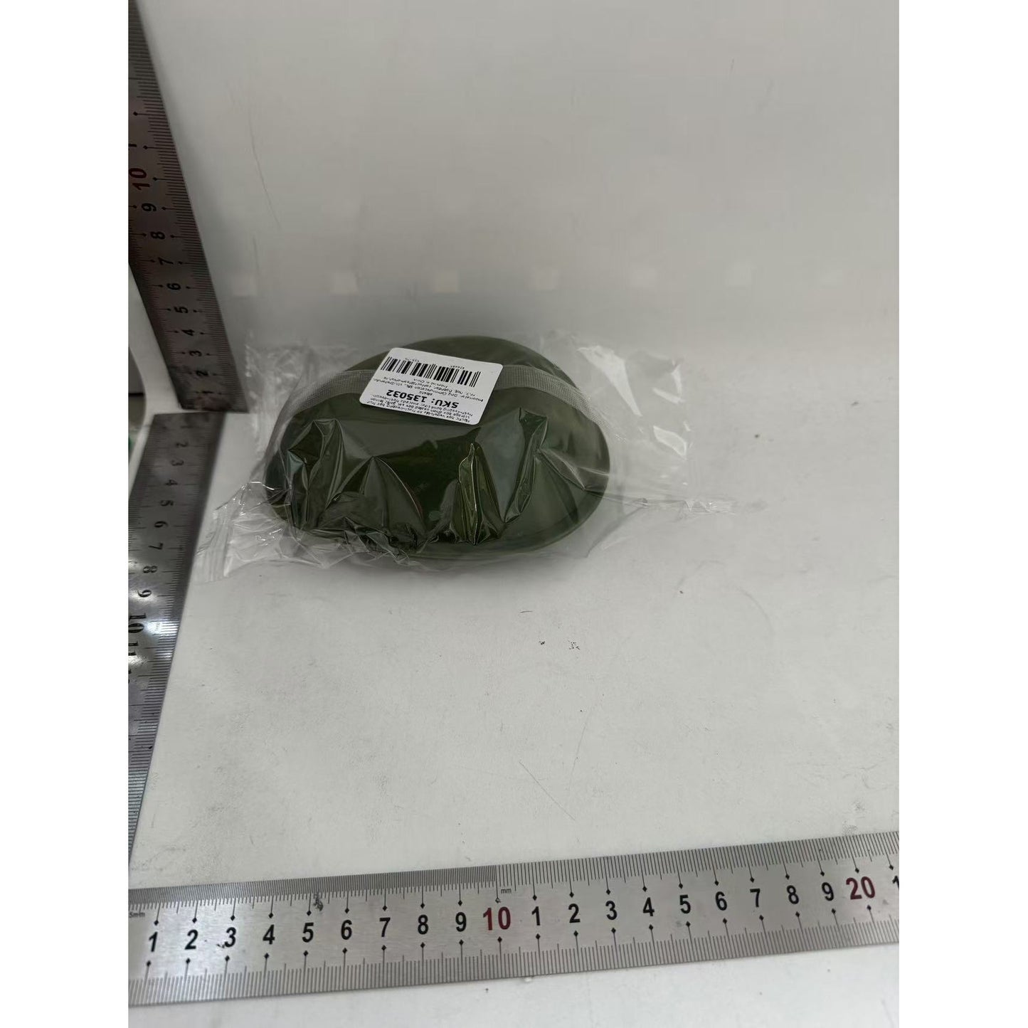 Cutie Alimentara Pentru Depozitare Si Prospetime, Model Avocado Cu Inchidere Prin Rasucire, Plastic Durabil, 500 ml, Verde Inchis, 12.5 x 5.4 cm
