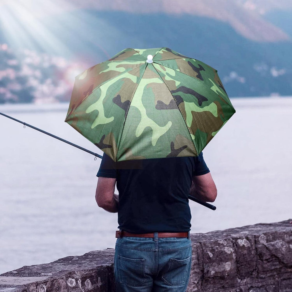 Umbrela de Cap pentru Pescuit si Drumetii, Protectie UV si Ploaie, Cadru Otel cu 8 Spite, Material Vinil, Snur Reglabil, Diametru 69 cm, Camuflaj