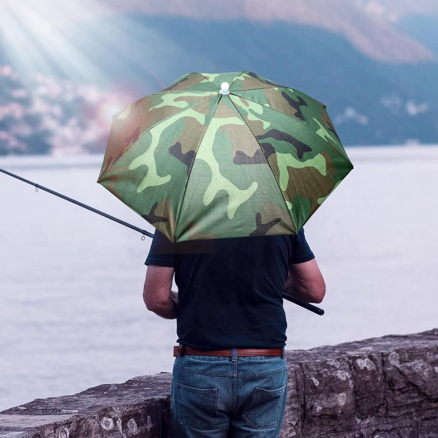 Umbrela de Cap pentru Pescuit si Drumetii, Protectie UV si Ploaie, Cadru Otel cu 8 Spite, Material Vinil, Snur Reglabil, Diametru 69 cm, Camuflaj
