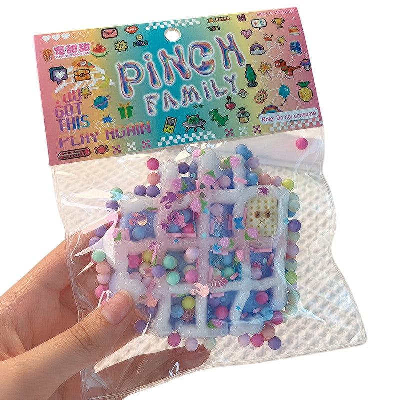 Jucarie Antistres Squishy Squeeze Pinch Family, Model Waffle cu Revenire Lenta, Spuma Poliuretanica, 6x6 cm, 99g, Multicolor