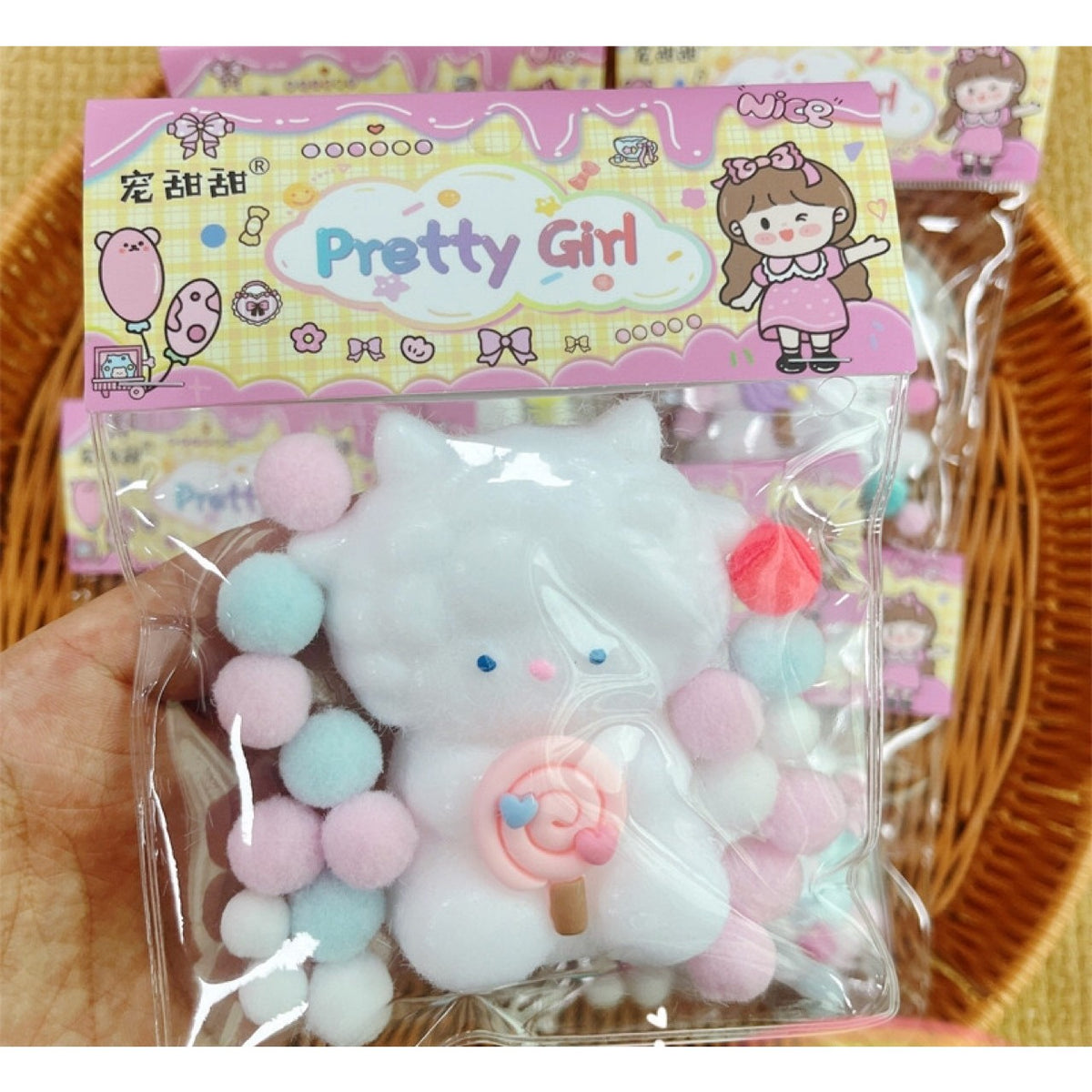 Squeeze Pinch Family, Jucarie Antistres Squishy, Model Animalut cu Revenire Lenta, Material TPR Moale, 9 x 6 cm, Alb