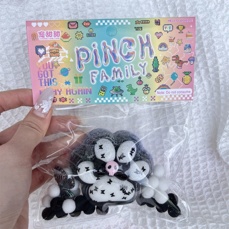 Jucarie Antistres Squishy Squeeze Pinch Family, Model Labuta de Pisica Cat Paw cu Revenire Lenta, Material TPR Moale, 13 x 13 x 3 cm, Alb/Negru