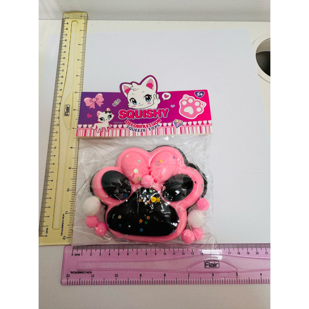 Jucarie Antistres Squishy Pinch Family, Model Labuta de Pisica cu Stelute, Textura Moale cu Revenire Lenta, Material Elastic, 12 cm, 220g, Roz/Negru