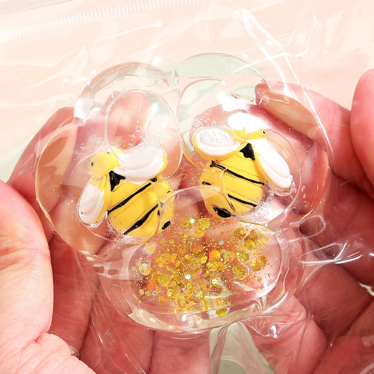 Jucarie Antistres Squishy, Labuta de Pisica cu Revenire Lenta, Model Transparent cu Inserții, Material TPR Moale, 6.5 x 7 cm, 62 g