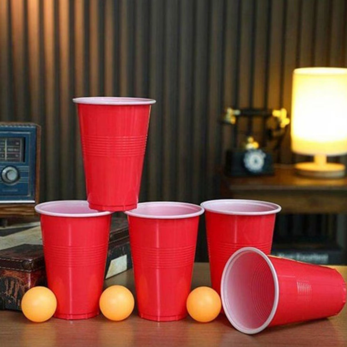 Joc de Baut Beer Pong, Set Interactiv de Petrecere pentru Adulti, Pahare Reutilizabile si Mingi de Tenis, Plastic, 24 Piese, Rosu si Albastru
