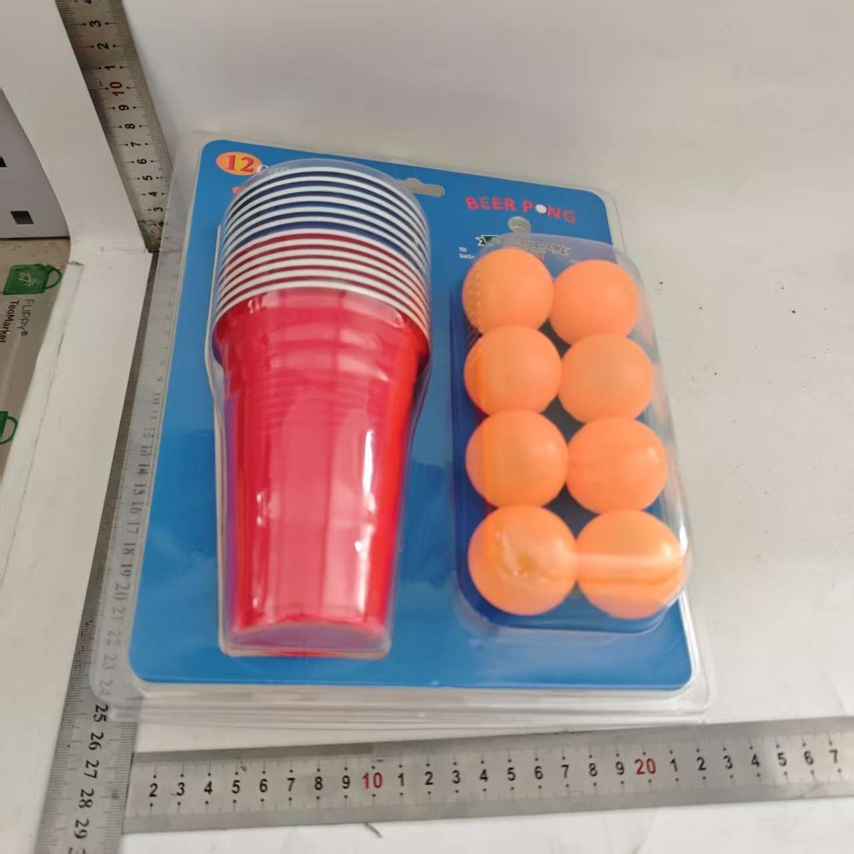 Joc de Baut Beer Pong, Set Interactiv de Petrecere pentru Adulti, Pahare Reutilizabile si Mingi de Tenis, Plastic, 24 Piese, Rosu si Albastru