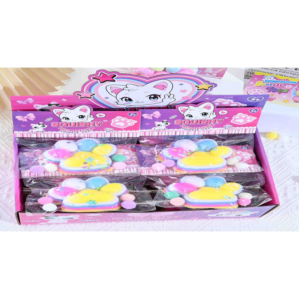 Jucarie Antistres Squishy, Labuta de Pisica Squeeze Toy, Revenire Lenta, Material TPR Moale, 7.5 x 6 cm, Multicolor, Model 270515
