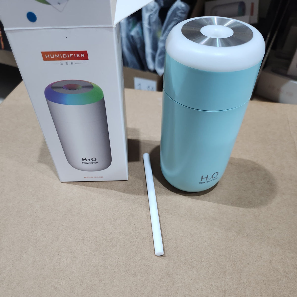 Umidificator Portabil H2O, Difuzor Aroma si Purificator Aer, Silentios 30dB, 2 Moduri Pulverizare, Lumina Noapte LED 7 Culori, Alimentare USB, Plastic, 350ml, Albastru