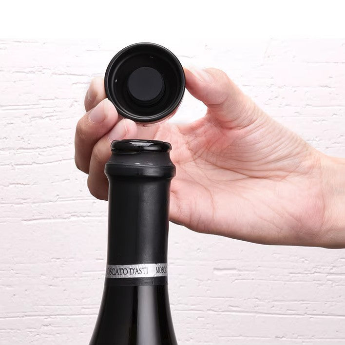 Dop de Etansare pentru Sticla de Sampanie si Prosecco, Mecanism Rotativ de Blocare On-Off, Silicon Reutilizabil, Design Compact, 3.3 x 3.3 x 3.3 cm, Negru
