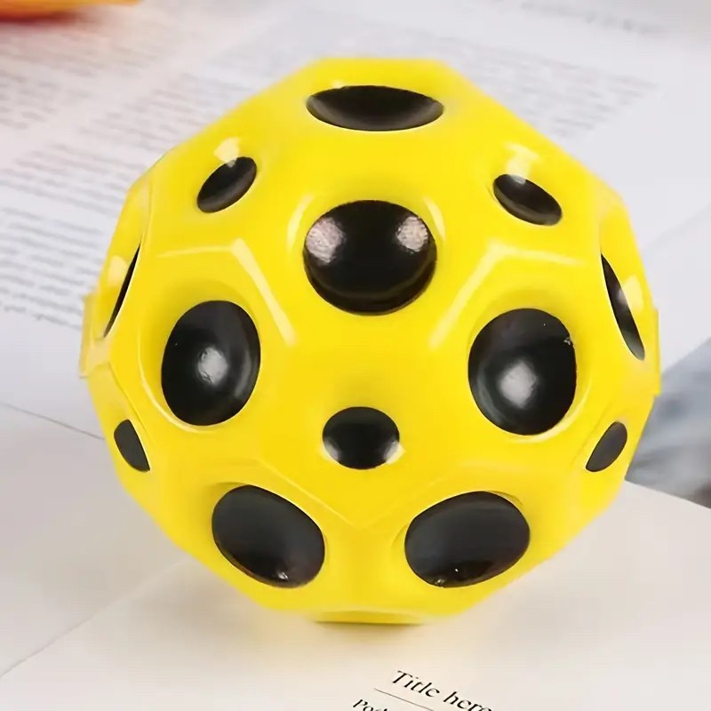 Minge Saltareata Space Moon Ball, Jucarie Antistress Hiperelastica pentru Copii si Adulti, Poliuretan, Diametru 66 mm, Galben