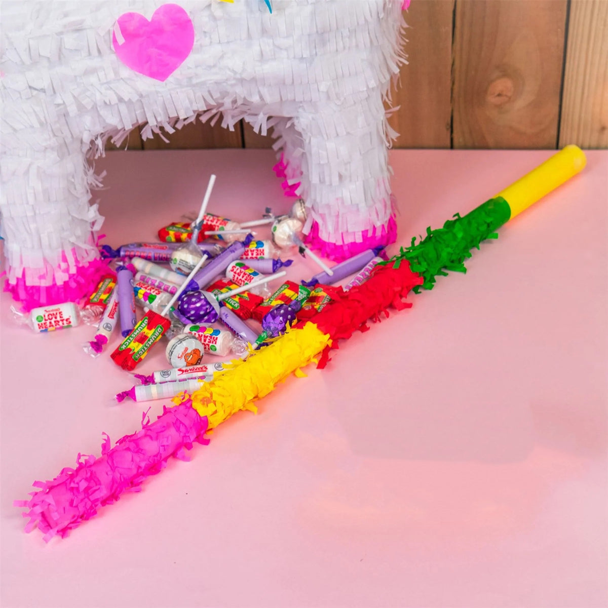 Bat pentru Pinata, Accesoriu Petrecere Copii si Adulti, Carton Rezistent cu Hartie Creponata, 59 cm, Multicolor, 1 Bucata