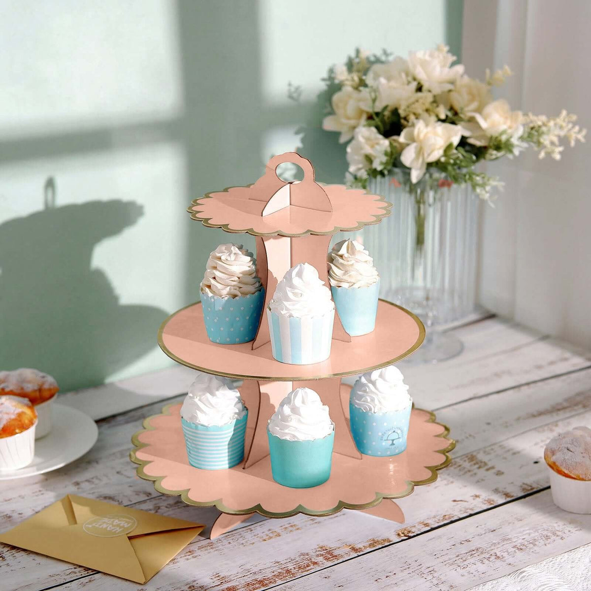 Etajera pentru Prajituri si Cupcakes, Suport Deserturi cu 3 Nivele, Carton Rezistent, Inaltime 38 cm, Diametru 16/22/29 cm, Roz