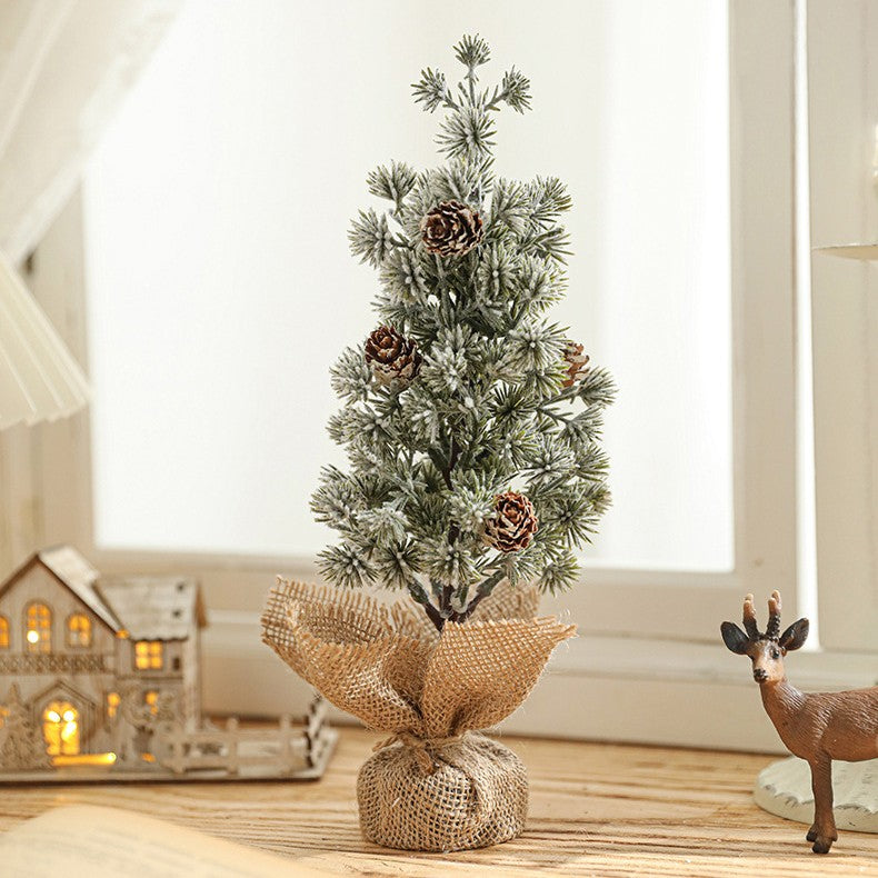 Bradut Artificial Decorativ pentru Masa, Ornament Craciun cu Fulgi Albi si Conuri Naturale, Plastic si Suport Iuta, Inaltime 27 cm, Verde Alb