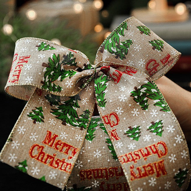 Panglica Decorativa de Craciun pentru Brad si Cadouri, Model Brazi Merry Christmas, Material Textil Flexibil, Khaki si Rosu, 200 x 6.3 cm