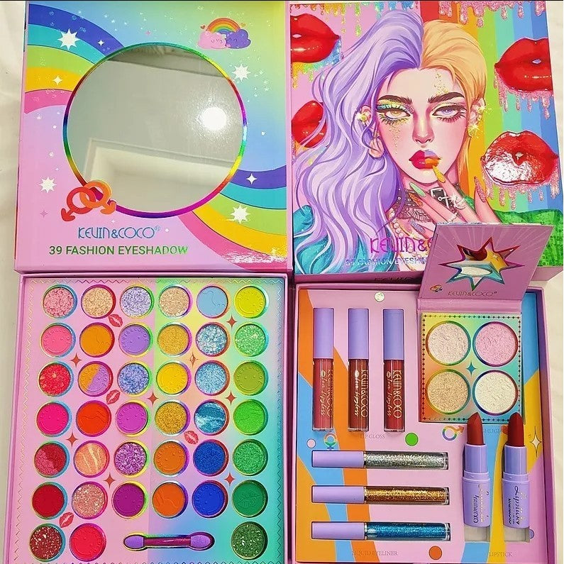 Kevin & Coco Set Machiaj Profesional Complet, Paletă 39 Culori Farduri de Ochi Pigmentate, Include Ruj, Gloss, Tuș și Fard de Obraz, Design Curcubeu, 1 Bucată