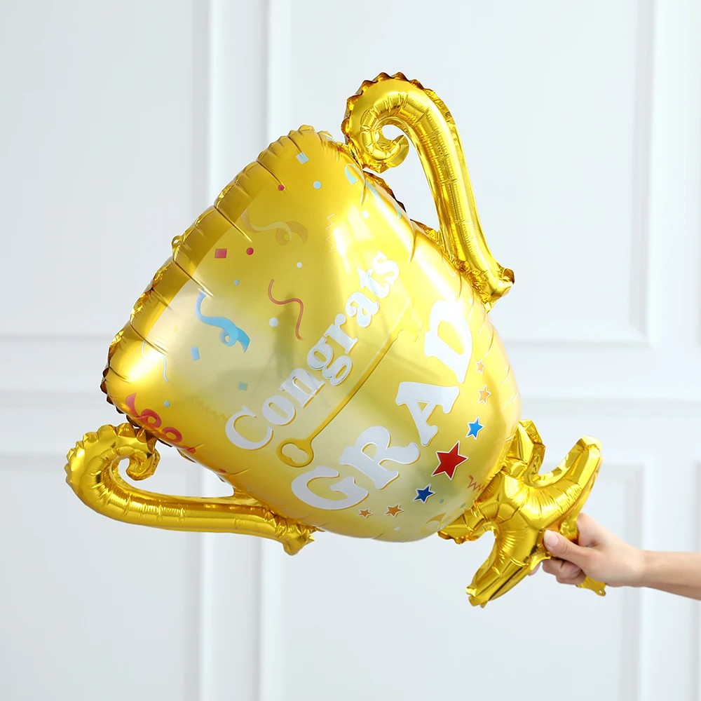 Balon din Folie Metalizata, Figurina Cupa pentru Absolvire, Umflare Aer sau Heliu, Include Pai, Galben, 65x72 cm