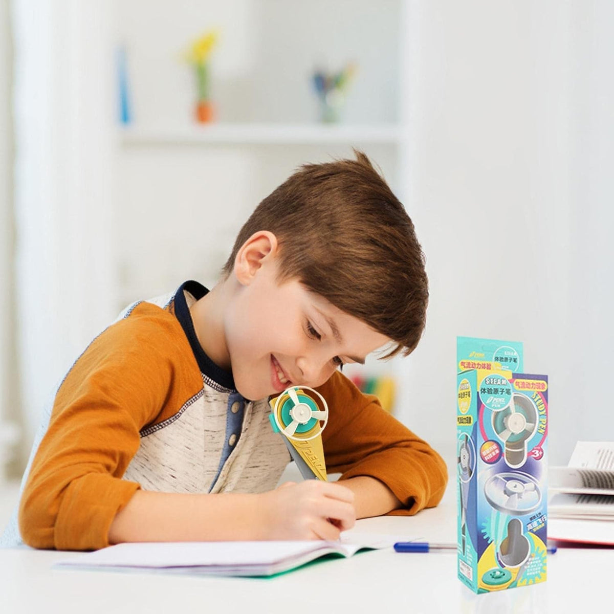 Pix Multifunctional cu Elice, Instrument de Scris si Jucarie Interactiva, Material ABS Durabil, 5 x 1.5 x 17 cm, Multicolor