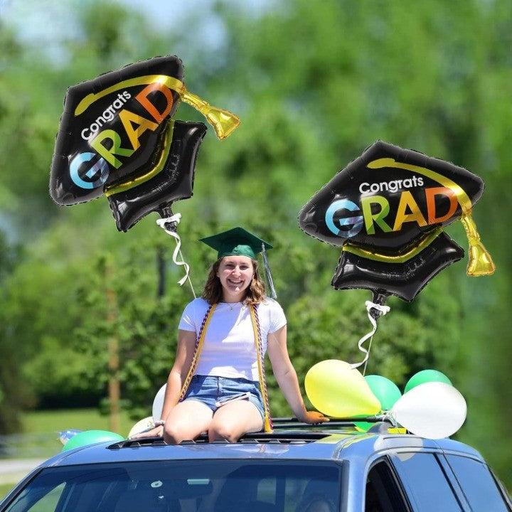 Balon Figurina din Folie Metalizata, Model Toca Congrats Grad, Tematica Absolvire, Umflare Aer sau Heliu, Include Pai, 66x66 cm, Negru