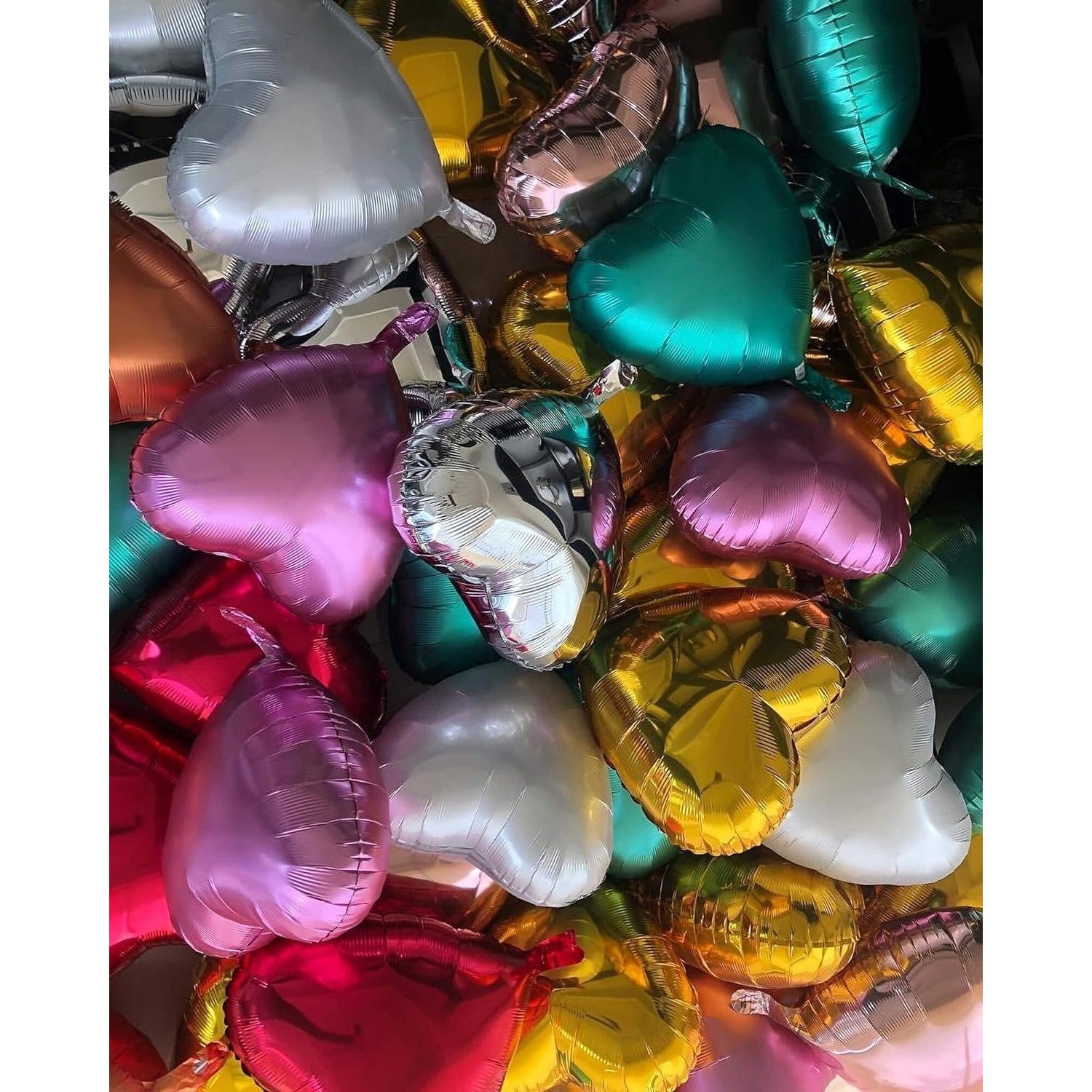 Balon din Folie Metalizata Inima, Figurina Tematica Iubire, Compatibil Aer sau Heliu, Include Pai Umflare, 40 cm, Auriu