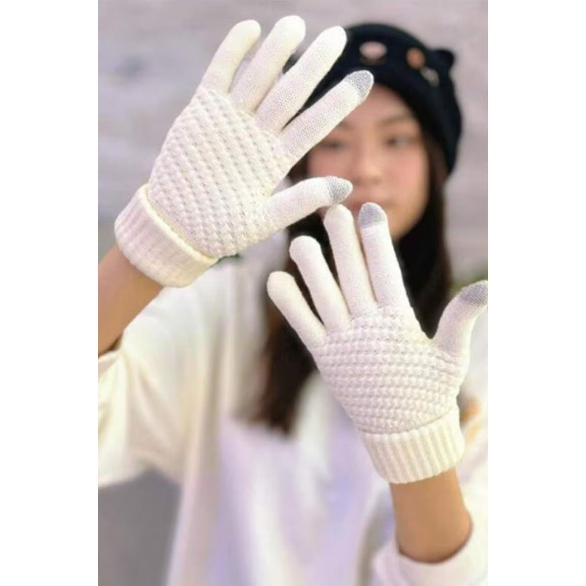 Manusi Dama de Iarna, Functie Touchscreen pentru Ecran Tactil, Interior Catifelat si Calduros, Material Acril Tricotat, Manseta Elastica, Marime Universala, Alb
