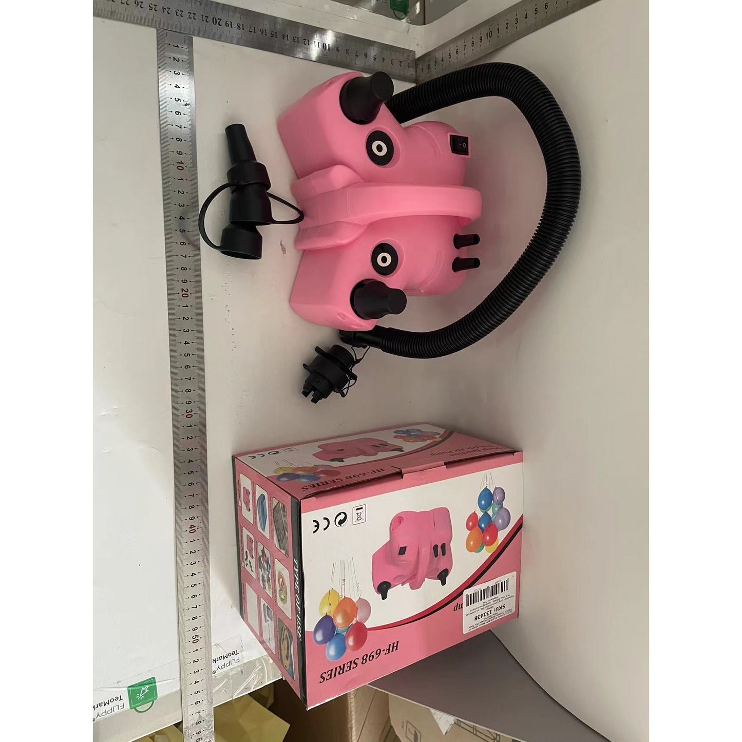 Pompa Electrica de Umflat Baloane, Doua Iesiri de Aer, Putere 600W, Accesorii Petrecere Incluse, Alimentare 220V, Roz