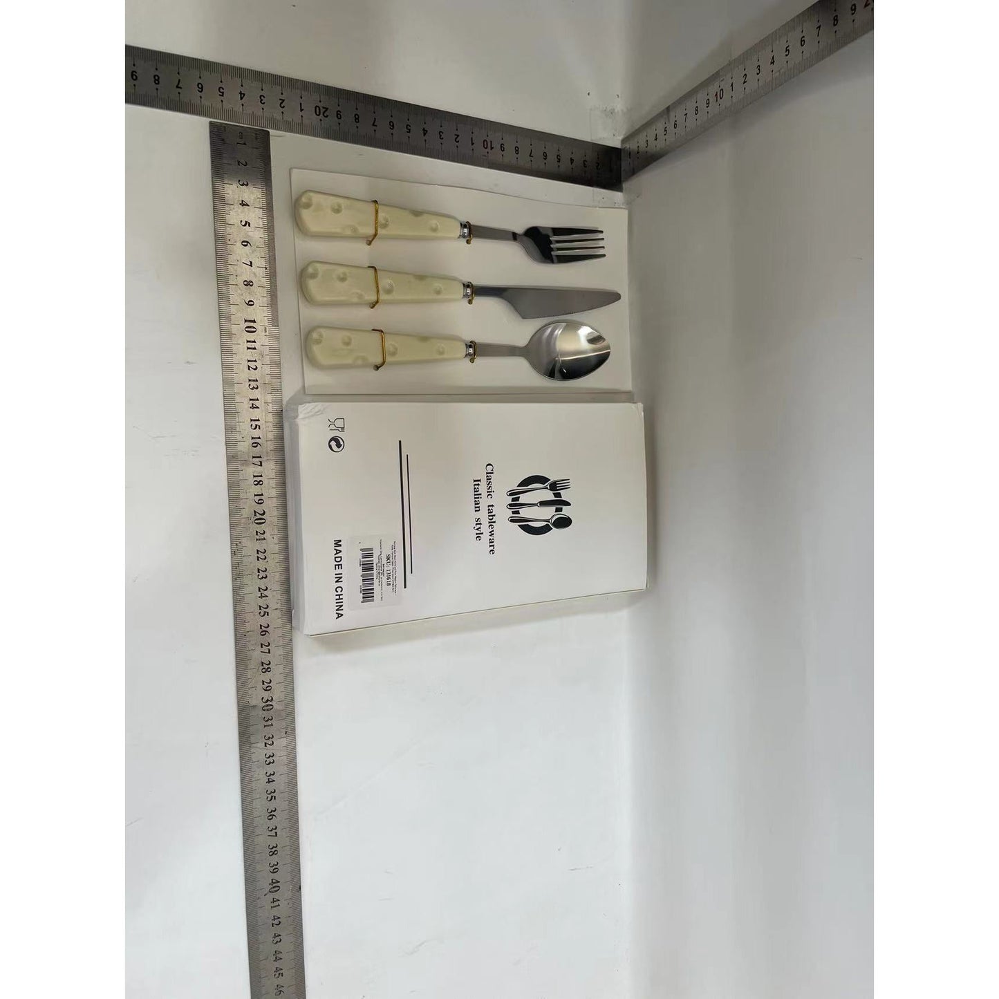 Set Tacamuri pentru Copii, Lingura Furculita si Cutit, Stil Italian cu Maner Forma Cascaval, Otel Inoxidabil si Plastic, 23 cm, 3 Piese, Auriu