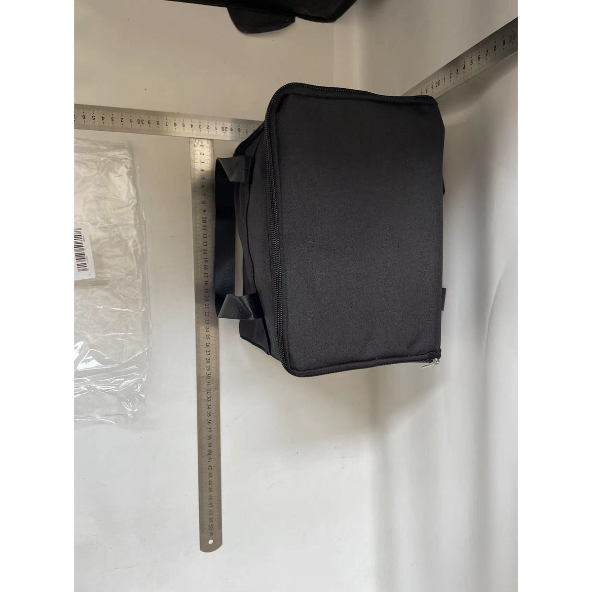Geanta Termica pentru Pranz, Izolata si Impermeabila, Compartiment Telefon si Tacamuri, Multifunctionala, 24x18x21 cm, Negru