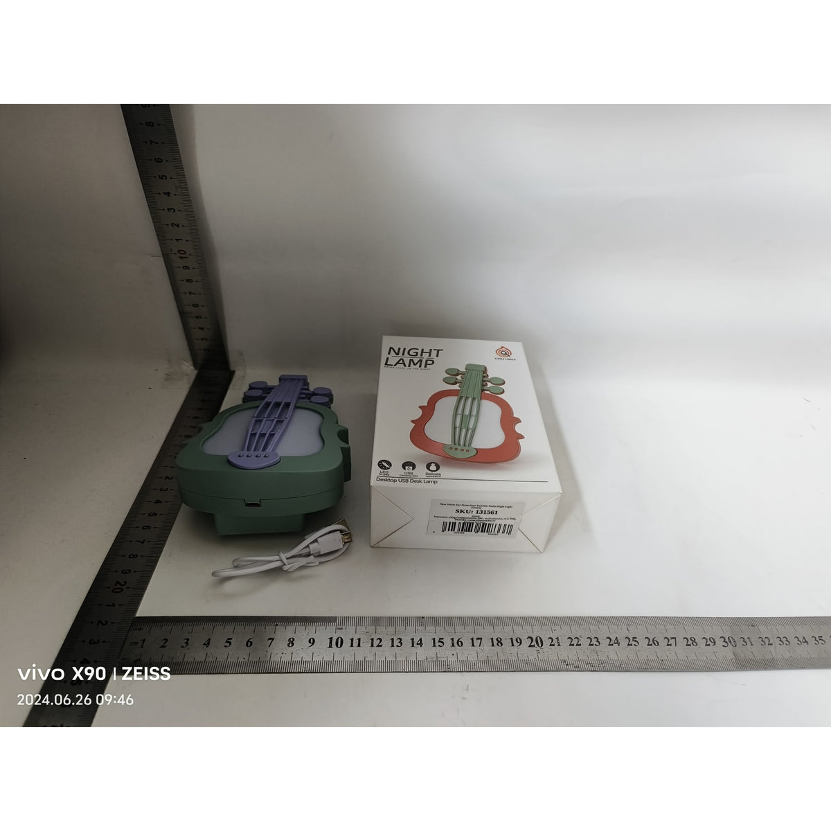 Lampă de Veghe cu Protecție pentru Ochi, Model Violină cu Senzor de Întuneric, Lumină Caldă LED, Încărcare USB, Material ABS, 14.3 x 5 x 9.9 cm, Verde/Mov