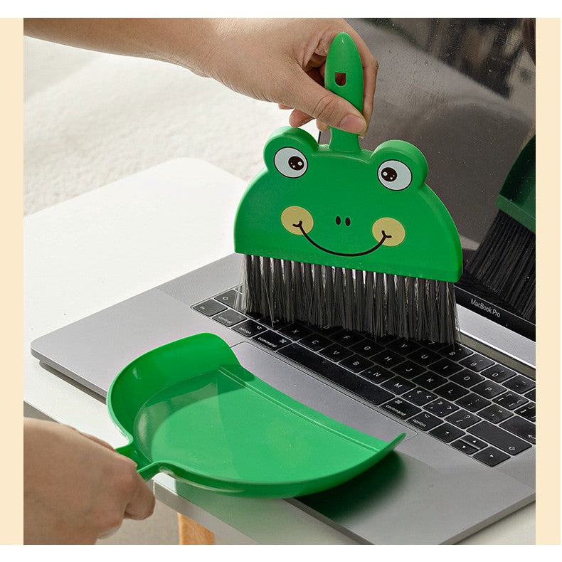 Little Cleaner Set Mini Matura si Faras pentru Birou si Bucatarie, Design Broscuta, Plastic, 23 x 18 cm, Verde
