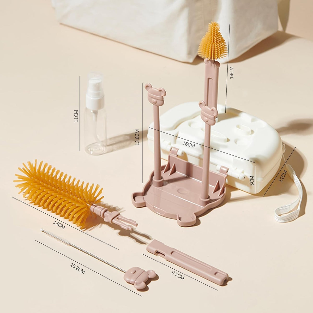 Set de Curatare Biberoane si Accesorii, Kit Portabil cu Suport de Scurgere si Perii din Silicon, pentru Tetine si Paie, 7 Piese, Model Ursulet, Maro, 16 x 11 x 5 cm