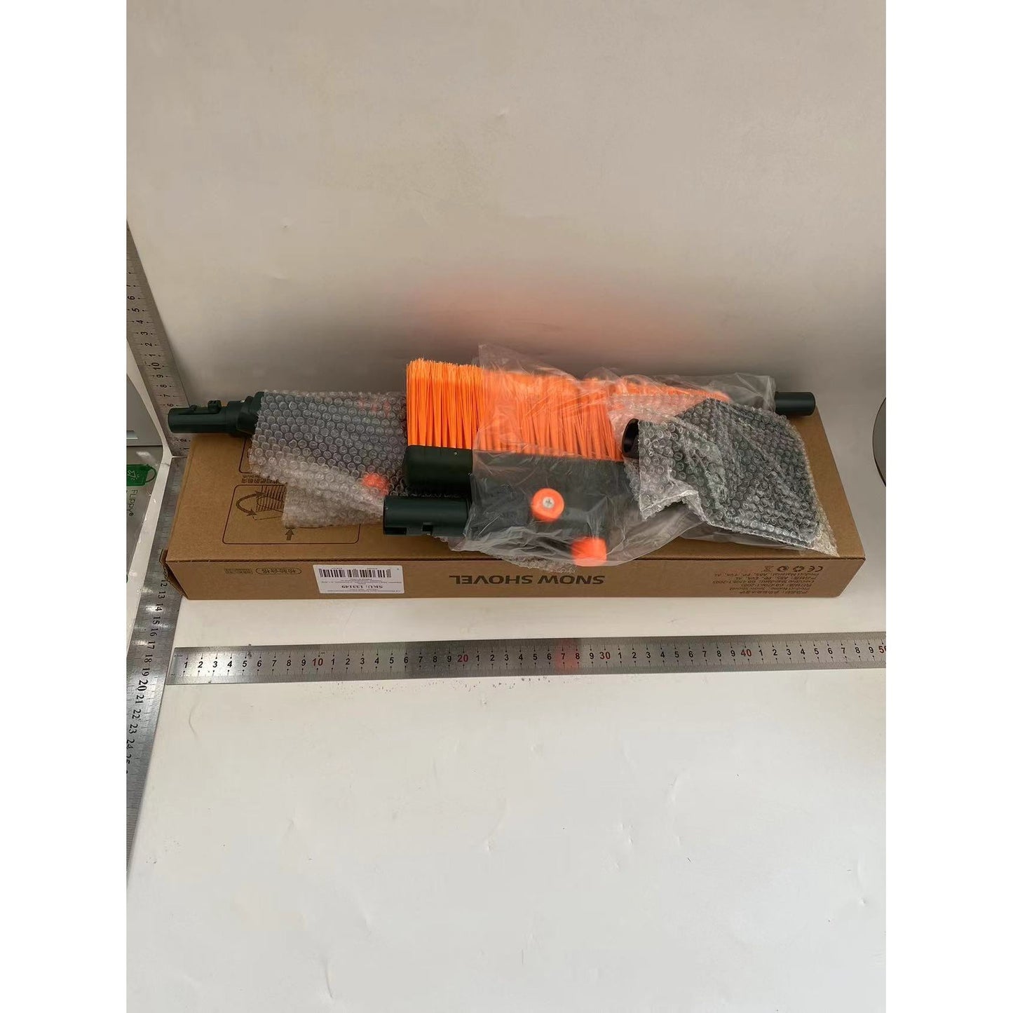 Racleta Auto pentru Zapada si Gheata, Perie Telescopica cu Doua Capete, Maner Ergonomic Detasabil, Aluminiu si ABS, Lungime Ajustabila 48-78 cm, Verde Inchis