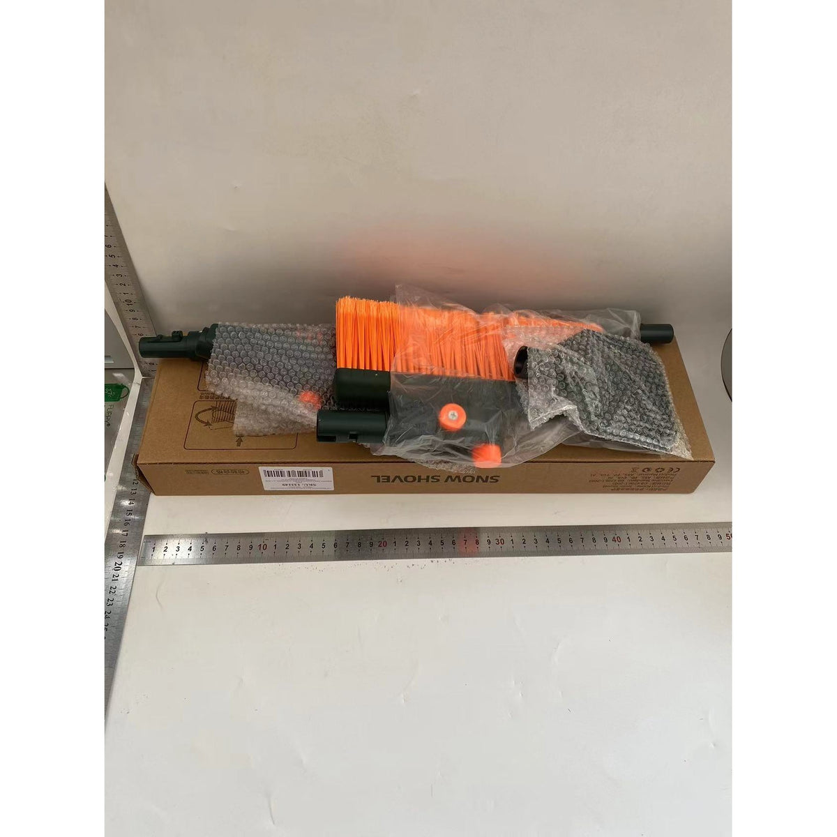 Racleta Auto pentru Zapada si Gheata, Perie Telescopica cu Doua Capete, Maner Ergonomic Detasabil, Aluminiu si ABS, Lungime Ajustabila 48-78 cm, Verde Inchis