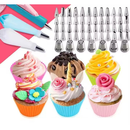 Set Ustensile pentru Ornare Prajituri si Torturi, Kit Complet Decorare cu 54 Capete Posh, Suport Rotativ, Feliator, Spatule si Forme Briose, Otel Inoxidabil si Plastic, 92 Piese, Multicolor