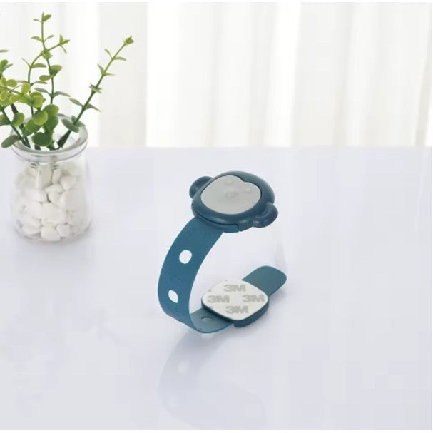 Siguranta Usi si Sertare Copii, Blocare Dulap si Frigider, Curea Flexibila Reglabila, Fixare Autoadeziva, Plastic Ecologic, Model Maimutica, Albastru, 21.5 x 6 cm