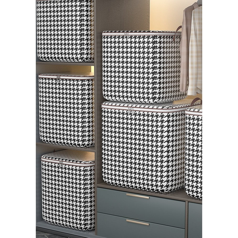 Cutie Depozitare Haine cu Fermoar, Organizator Pliabil pentru Paturi si Lenjerie, Maner Ranforsat, Material Textil Rezistent, 80 Litri, Model in Carouri Alb-Negru