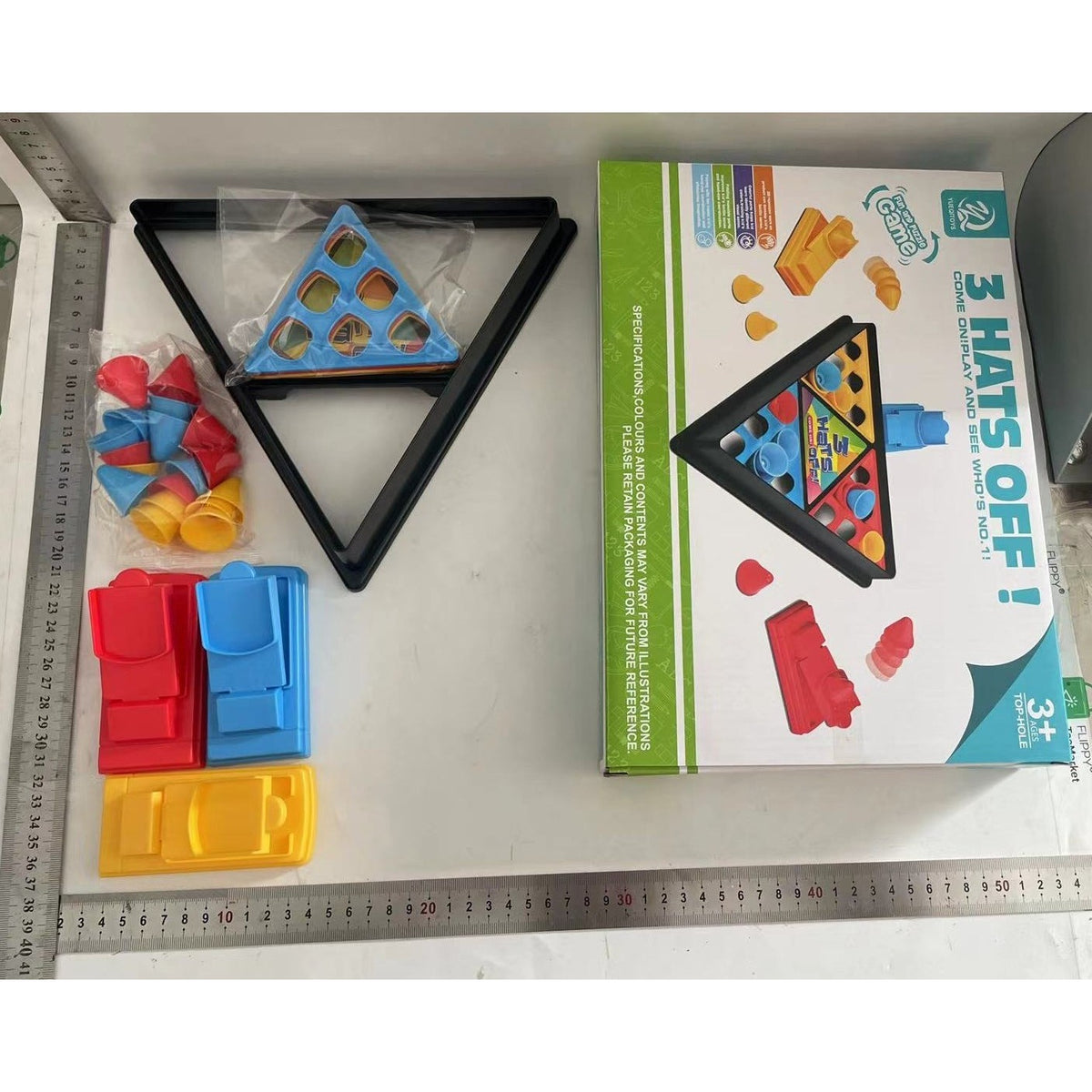 Joc Interactiv de Îndemânare 3 Hats Off pentru Copii, Set cu Lansatoare și Figurine Pălării, Plastic, 2-3 Jucători, +3 Ani, Multicolor