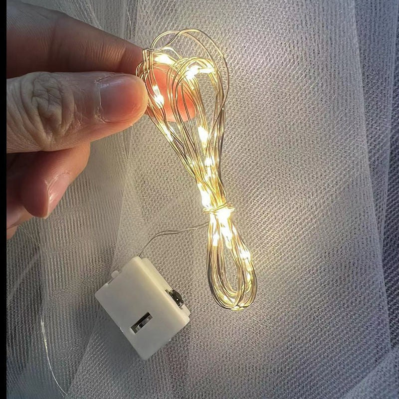 Voal Luminos cu Coronita si Lumini LED Alb Cald, Accesoriu Petrecerea Burlacitelor si Serbari Copii, Marime Universala, Alb