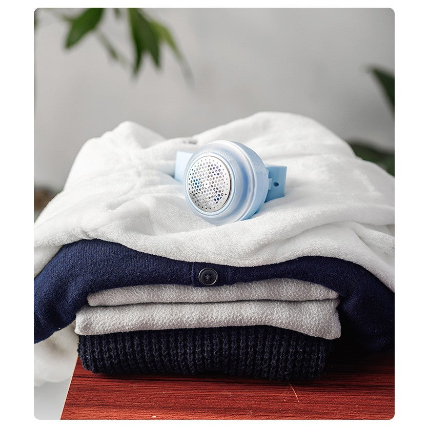 Aparat Pentru Curatat Scame, Par Si Praf, Trimmer Textile Cu Lame Din Otel Inoxidabil, Maner Flexibil Si Ergonomic, Incarcare USB, 13x8 cm, Albastru