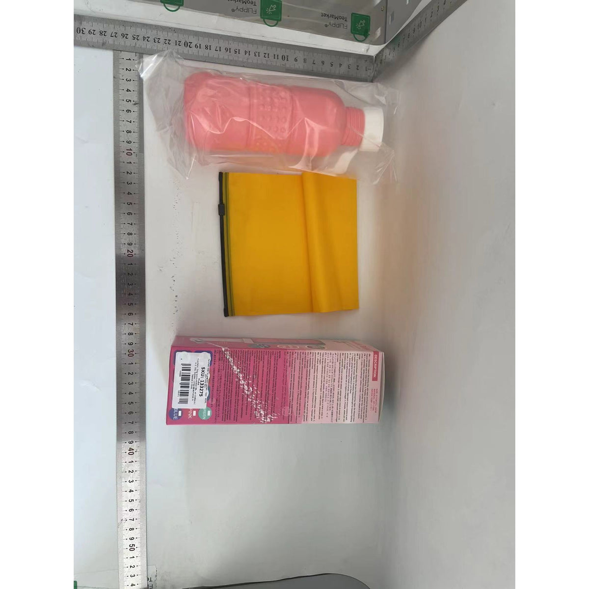 Bideu Portabil pentru Igiena Intima Postpartum si Postoperator, Irigator Ergonomic cu Capac si Husa Transport, Plastic Rezistent, 450 ml, Roz/Galben, 29.5x7 cm