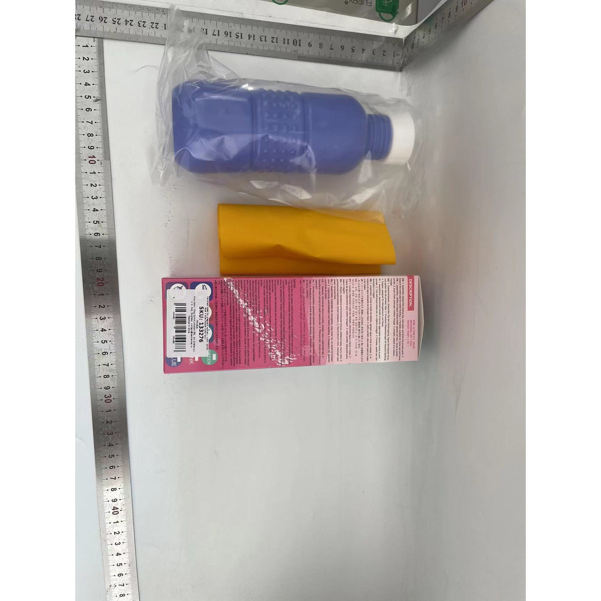 Bideu Portabil pentru Igiena Intima, Recuperare Postpartum si Postoperator, Plastic Ergonomic cu Capac, 450 ml, Mov cu Husa Galbena, 29.5x7 cm