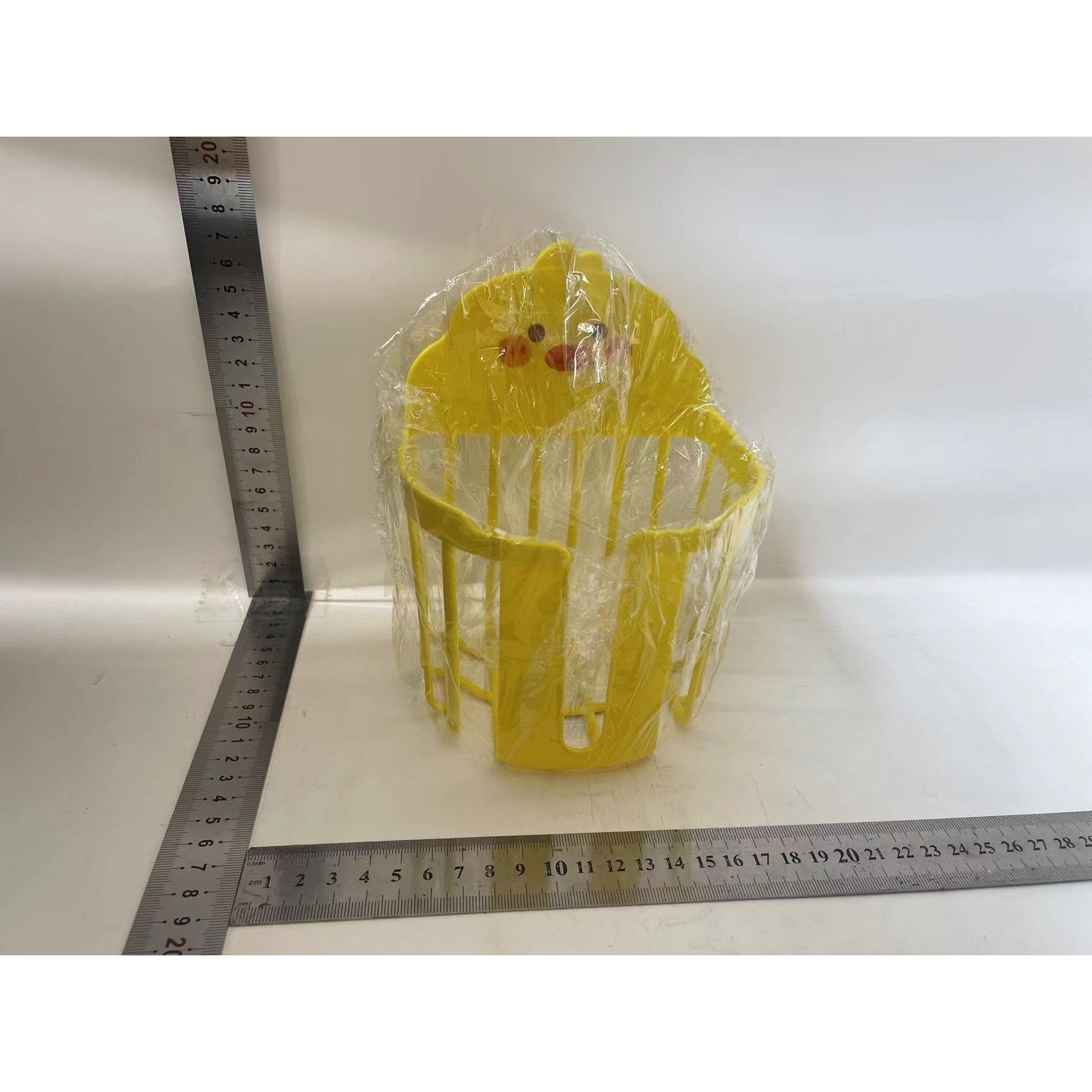 Suport pentru Hartie Igienica, Model Ratusca Animata, Montare Autoadeziva pe Perete fara Gaurire, Plastic PP Rezistent, 17.5x13.5x12 cm, Galben